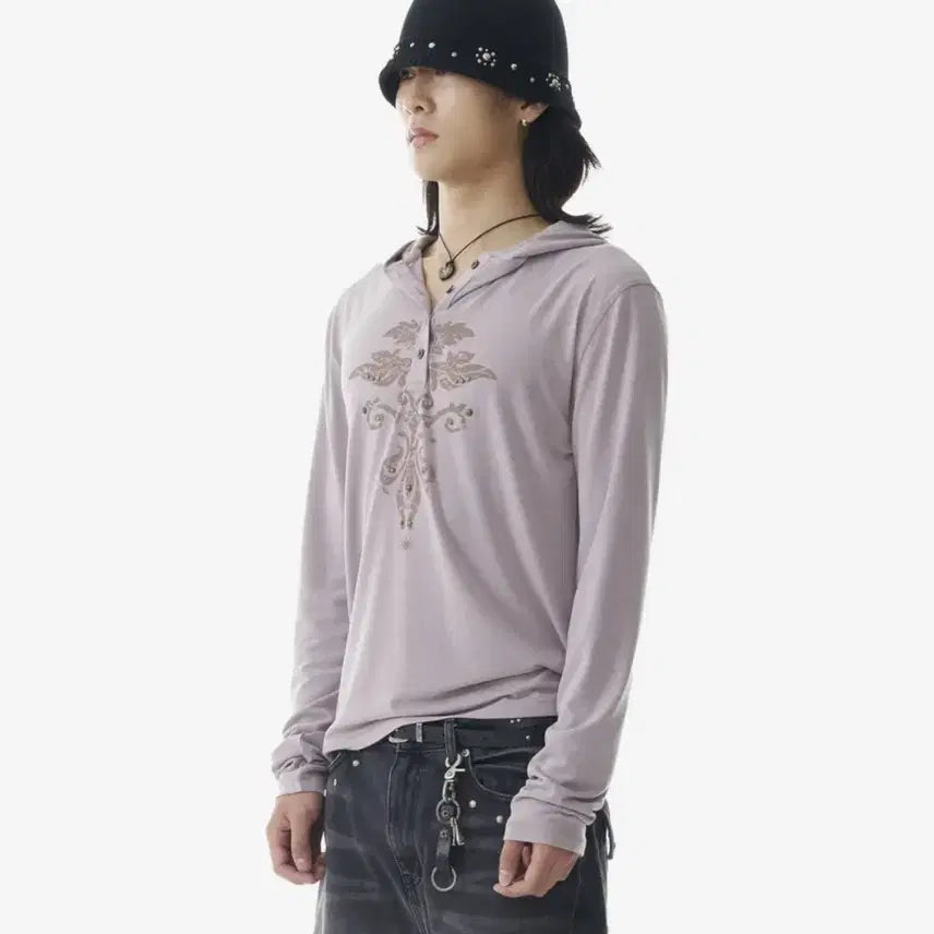 [BUNJANG] Arkham Stud Hoodie / 아캄 스터드 후드티