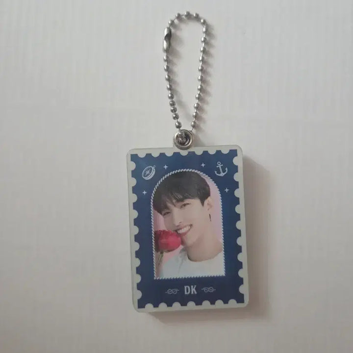 [BUNJANG] Seventeen Dokyeom Photocard Holder / 세븐틴 카페 인 서울 미니포토 홀더 도겸
