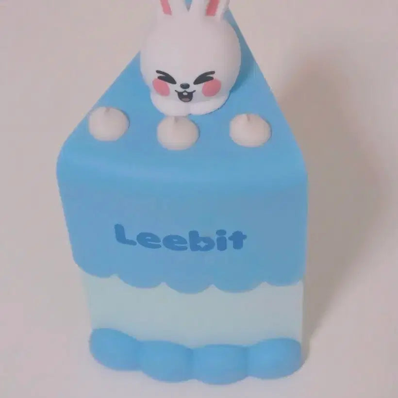 [BUNJANG] Skzoo Leebit (Lee Know) Japanese Cake Figure / 스키주 리빗 스키즈 리노 일본 케이크 피규어