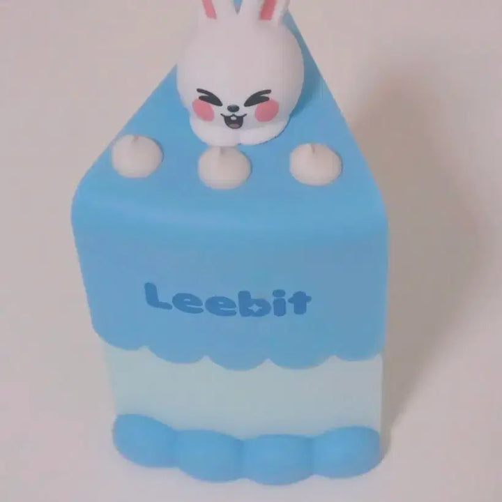 [BUNJANG] Skzoo Leebit (Lee Know) Japanese Cake Figure / 스키주 리빗 스키즈 리노 일본 케이크 피규어