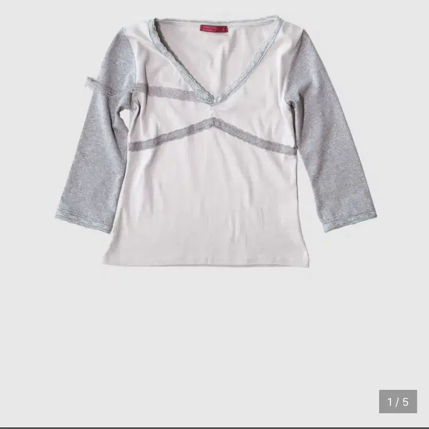 [SOLD OUT] 인앤양하모니 레이스 탑 그레이 lace top gray