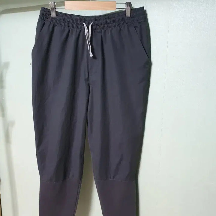 [BUNJANG] Adidas Training Pants (Size 30-33) / 아디다스 츄리닝 바지 30~33