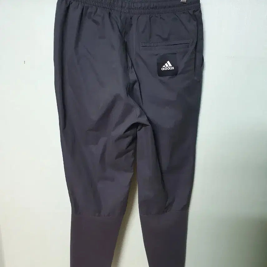 [BUNJANG] Adidas Training Pants (Size 30-33) / 아디다스 츄리닝 바지 30~33