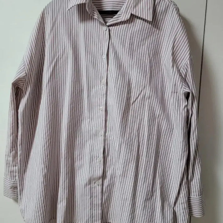 [BUNJANG] Strye Embroidered Stripe Shirt / 스트라이 자수 셔츠