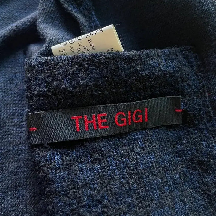 [BUNJANG] The Gigi Dark Navy Knit Jacket / 더 지지 다크네이비 니트 자켓 italy made