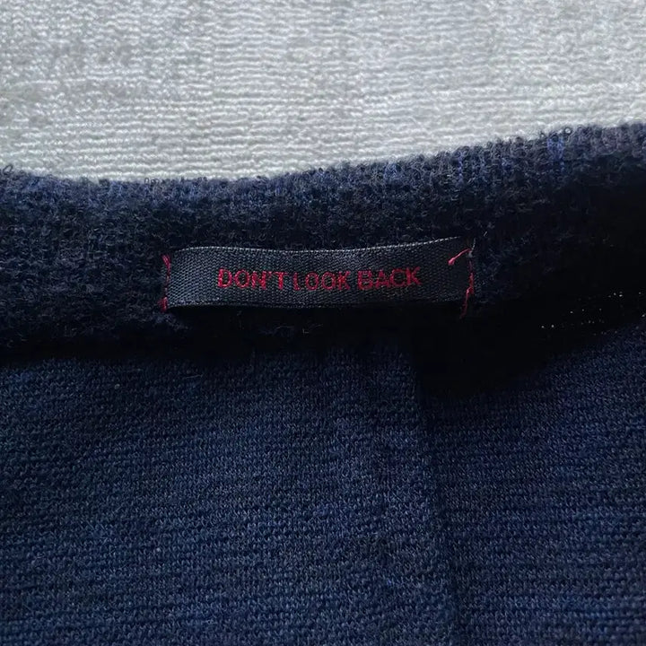 [BUNJANG] The Gigi Dark Navy Knit Jacket / 더 지지 다크네이비 니트 자켓 italy made