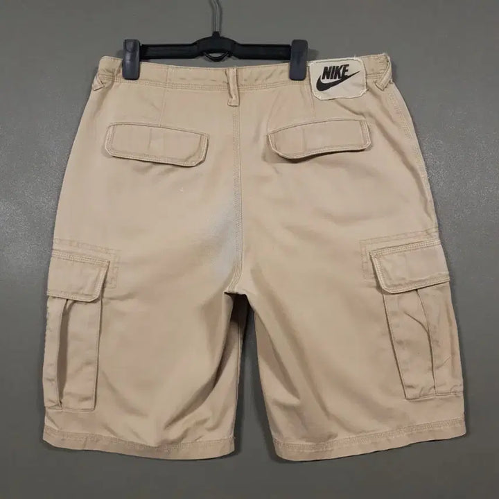 [SOLD OUT] XL) 나이키 00s 카고 버뮤다 포켓 하프 팬츠 반바지 34-35
