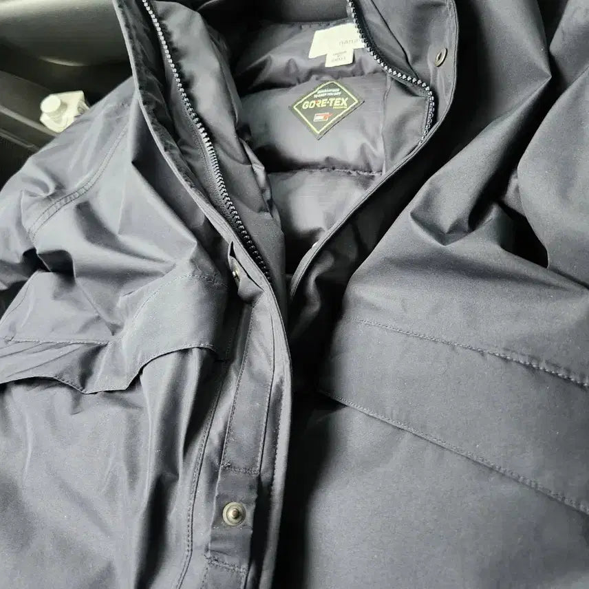 [BUNJANG] nanamica Gore-Tex Spinnaker Padding Navy Jacket / 2024  fw  nanamica 고어텍스 슛패딩 네이비 S 사이즈