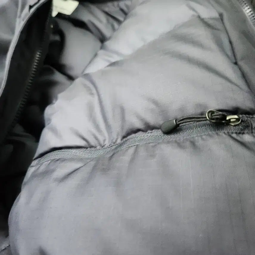 [BUNJANG] nanamica Gore-Tex Spinnaker Padding Navy Jacket / 2024  fw  nanamica 고어텍스 슛패딩 네이비 S 사이즈