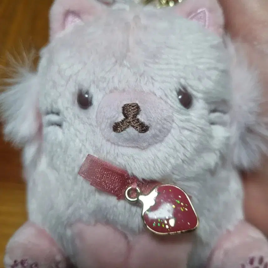 [BUNJANG] Rilakkuma Strawberry Cat Plush / 리락쿠마 스트로베리 캣