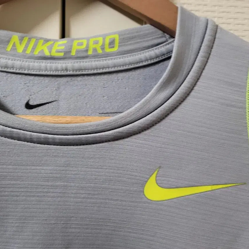 [BUNJANG] Nike Pro Hyperwarm Long Sleeve Dri-FIT T-Shirt (Gray) / 나이키 프로 하이퍼웜 긴팔 드라이핏 M 사이즈 (남성 100 사이즈)