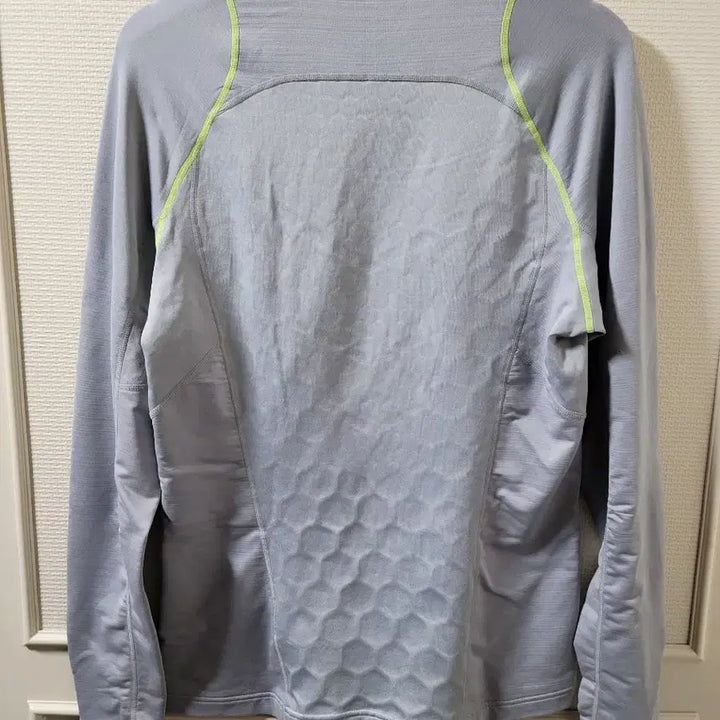 [BUNJANG] Nike Pro Hyperwarm Long Sleeve Dri-FIT T-Shirt (Gray) / 나이키 프로 하이퍼웜 긴팔 드라이핏 M 사이즈 (남성 100 사이즈)