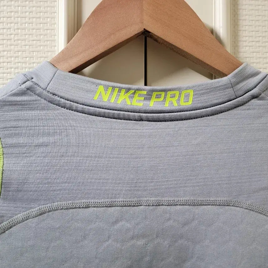 [BUNJANG] Nike Pro Hyperwarm Long Sleeve Dri-FIT T-Shirt (Gray) / 나이키 프로 하이퍼웜 긴팔 드라이핏 M 사이즈 (남성 100 사이즈)