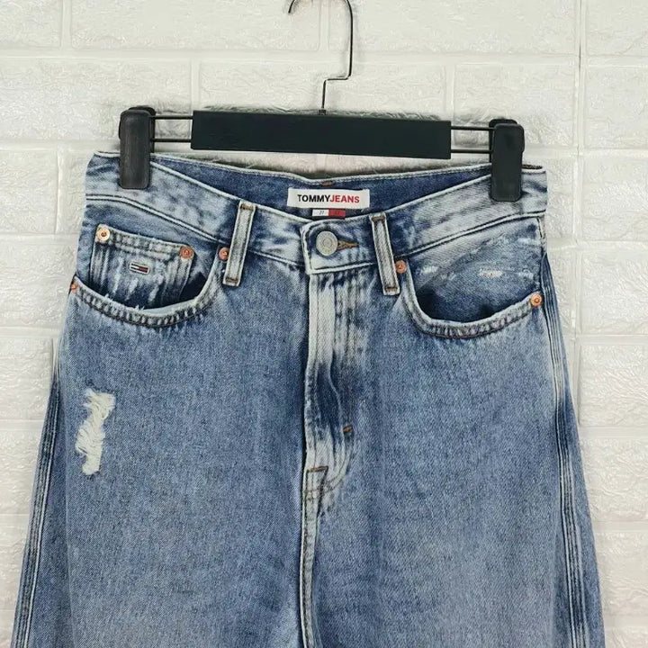 [BUNJANG] Tommy Hilfiger Distressed Wide Jeans (Women&