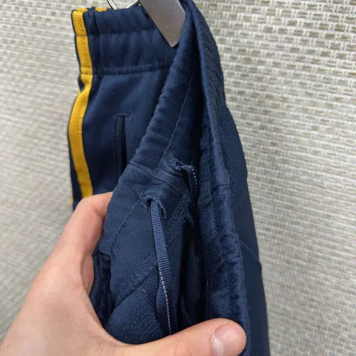 [BUNJANG] Adidas Embroidered Logo Track Pants / 아디다스 자수로고 트랙팬츠 츄리닝바지 100 A08241