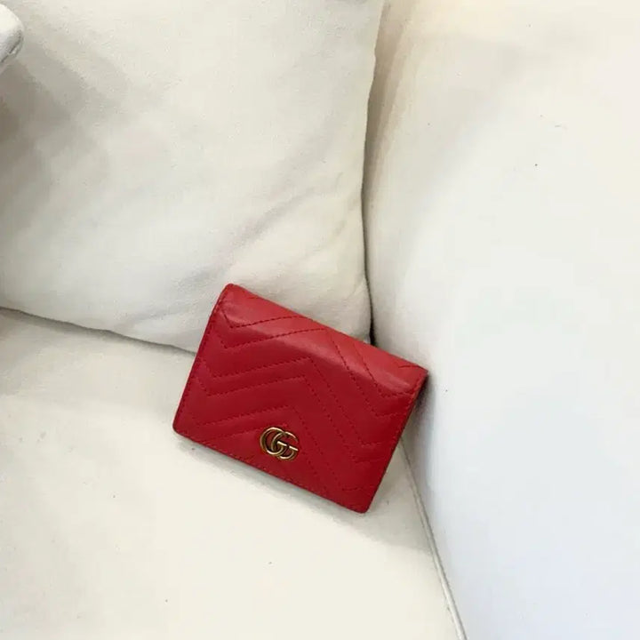 [BUNJANG] Gucci GG Matelassé Wallet / 구찌 GG 마몽 마트라쎄 반지갑 (정품)