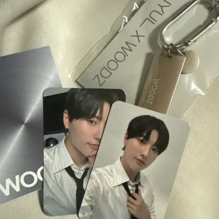 [BUNJANG] Han Yuul Wooseok Photocard and Keyring / 한율 우즈 포토카드 키링