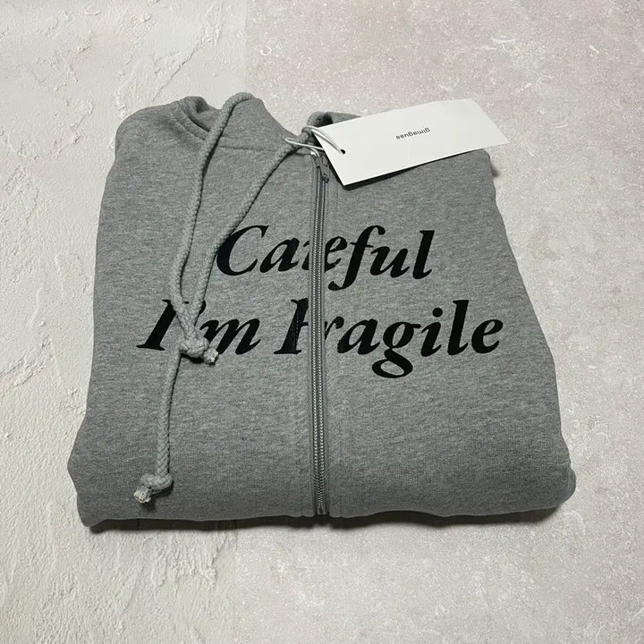 [BUNJANG] Careful X Im Fragile Logo Hooded Zip-Up Jacket Grey / [S,M,L] 새상품 기마구아스 careful 케어풀 후드 집업 그레이