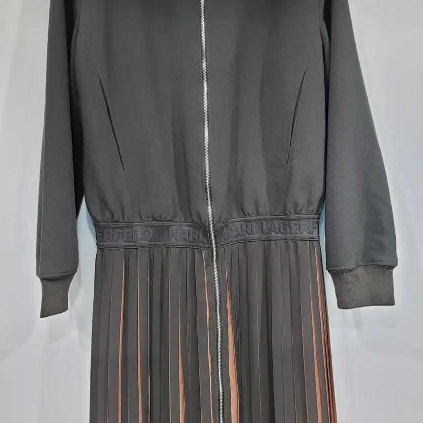 [BUNJANG] Karl Lagerfeld Pleated Long Dress / 칼라거펠트 집업 플리츠 롱 원피스 55