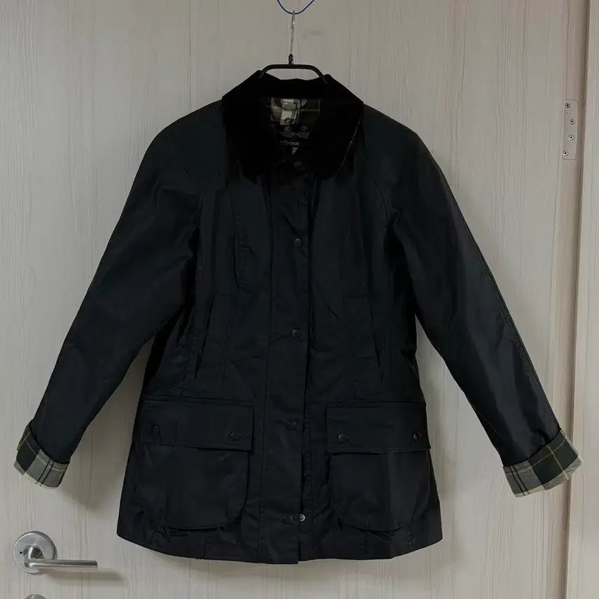 [SOLD OUT] [새상품급] UK10 / 바버 비드넬 왁스 자켓 카키