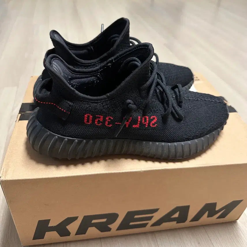 [BUNJANG] Adidas Yeezy Boost 350 V2 Bred Sneakers / [아코탭]아디다스 이지부스트 350v2 브레드 265