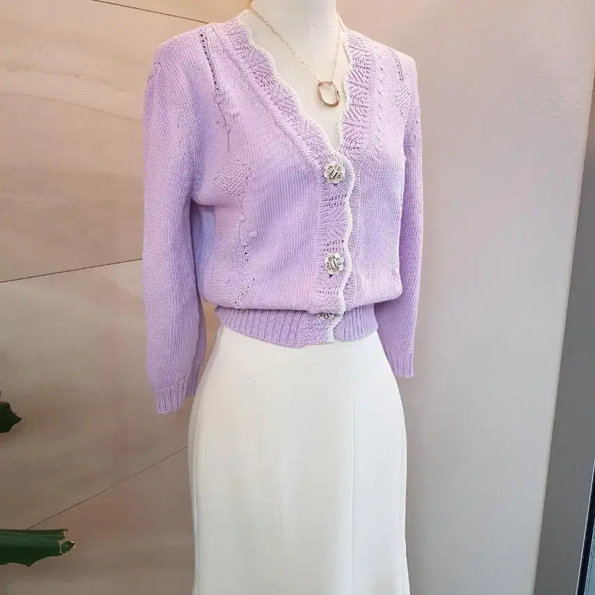[BUNJANG] Mine Lilac Cardigan with Jewel Buttons / 23년 한섬 마인  가디건 보석 단추로 완성되는 분위기 가디건