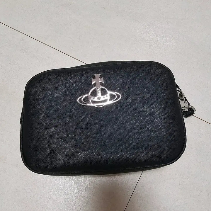 [BUNJANG] Vivienne Westwood Anna Camera Bag (Black) / 정품) 비비안웨스트우드 안나 카메라백 (블랙)
