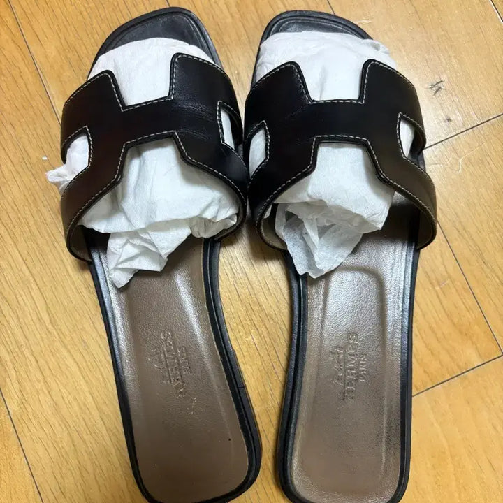 [BUNJANG] 에르메스 오란  샌들 블랙 35.5 / 에르메스 오란  샌들 블랙 35.5