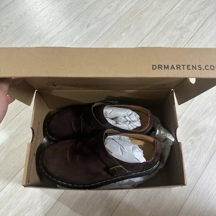 [BUNJANG] Dr. Martens Aysham Desert Oasis Suede Mule Dark Brown / 닥터마틴 아이샴 데저트 오아시스 스웨이드 뮬 다크 브라운