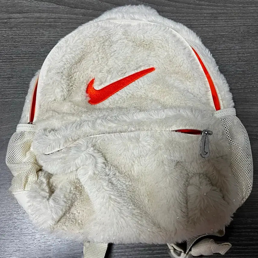 [BUNJANG] Nike Mini Fur Backpack Ivory / 나이키 미니 퍼 백팩 아이보리