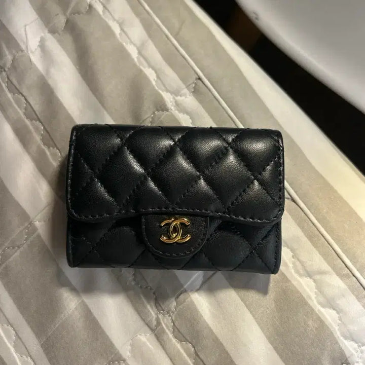 [BUNJANG] Chanel Classic Caviar Card Wallet / 샤넬 클래식 똑딱이 캐비어 카드지갑