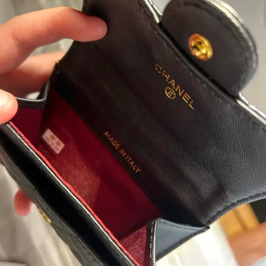 [BUNJANG] Chanel Classic Caviar Card Wallet / 샤넬 클래식 똑딱이 캐비어 카드지갑