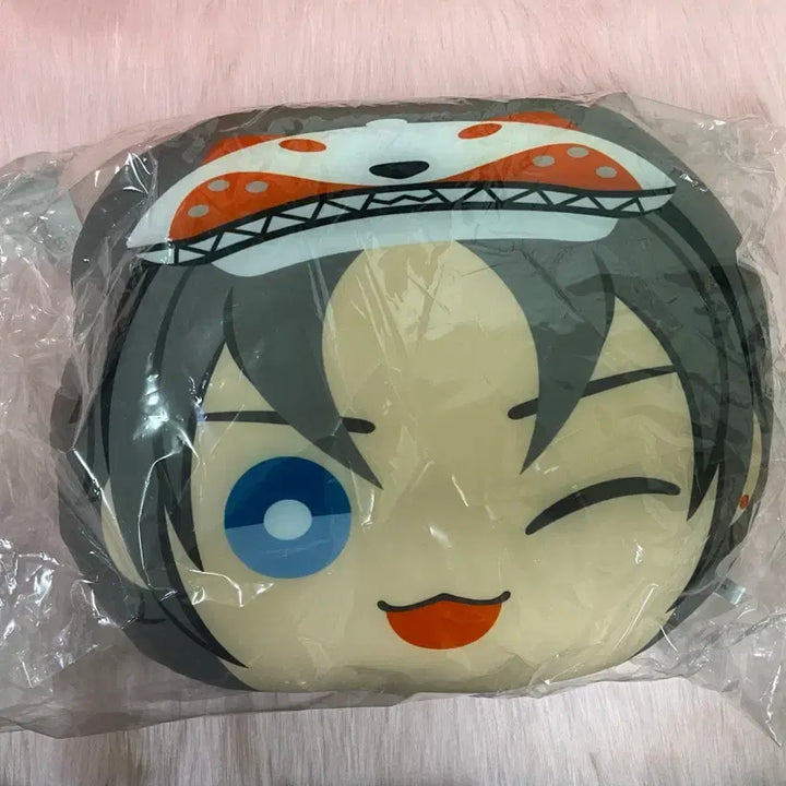 [SOLD OUT] 미스타 리아스 얼굴 빅 모찌 쿠션 만쥬 100만 굿즈 니지산지EN 럭시엠