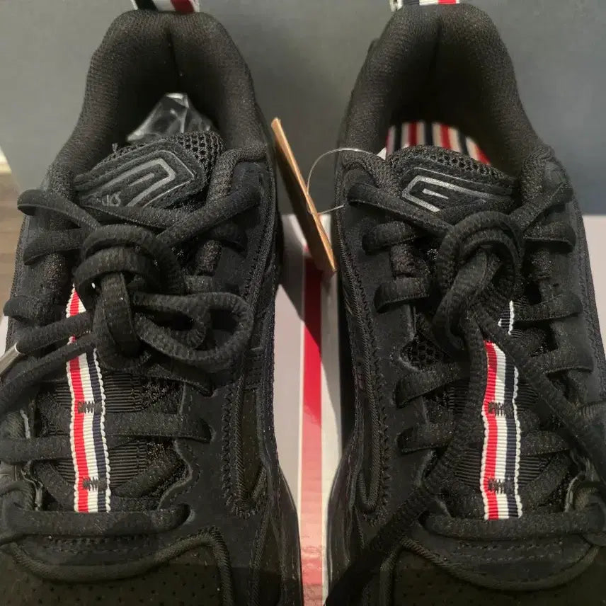 [BUNJANG] Asics x Thom Browne Gel Kayano 14 Black Sneakers / 아식스 x 톰브라운 젤 카야노 14 블랙 (새상품)/245