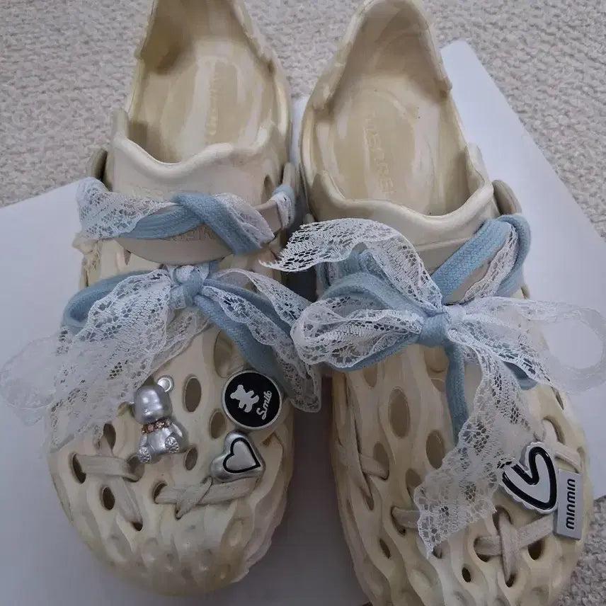 [BUNJANG] Merrell Hydro Moc Sandals Ivory Lace Embellishment / 머렐 하이드로 모크 샌들 아이보리 레이스 장식