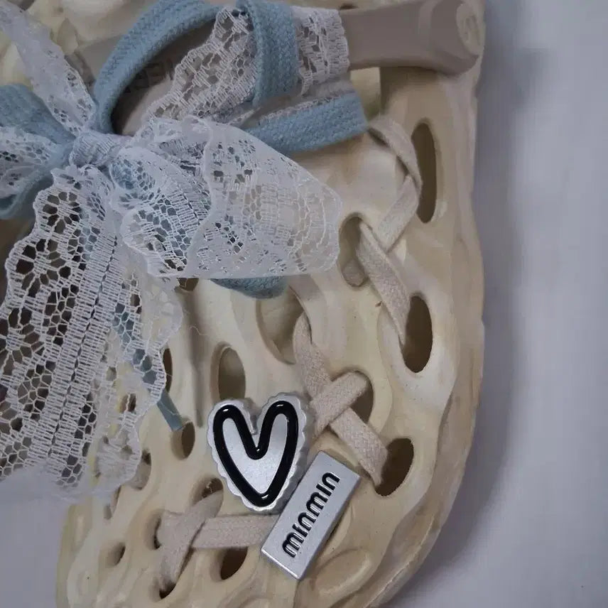 [BUNJANG] Merrell Hydro Moc Sandals Ivory Lace Embellishment / 머렐 하이드로 모크 샌들 아이보리 레이스 장식