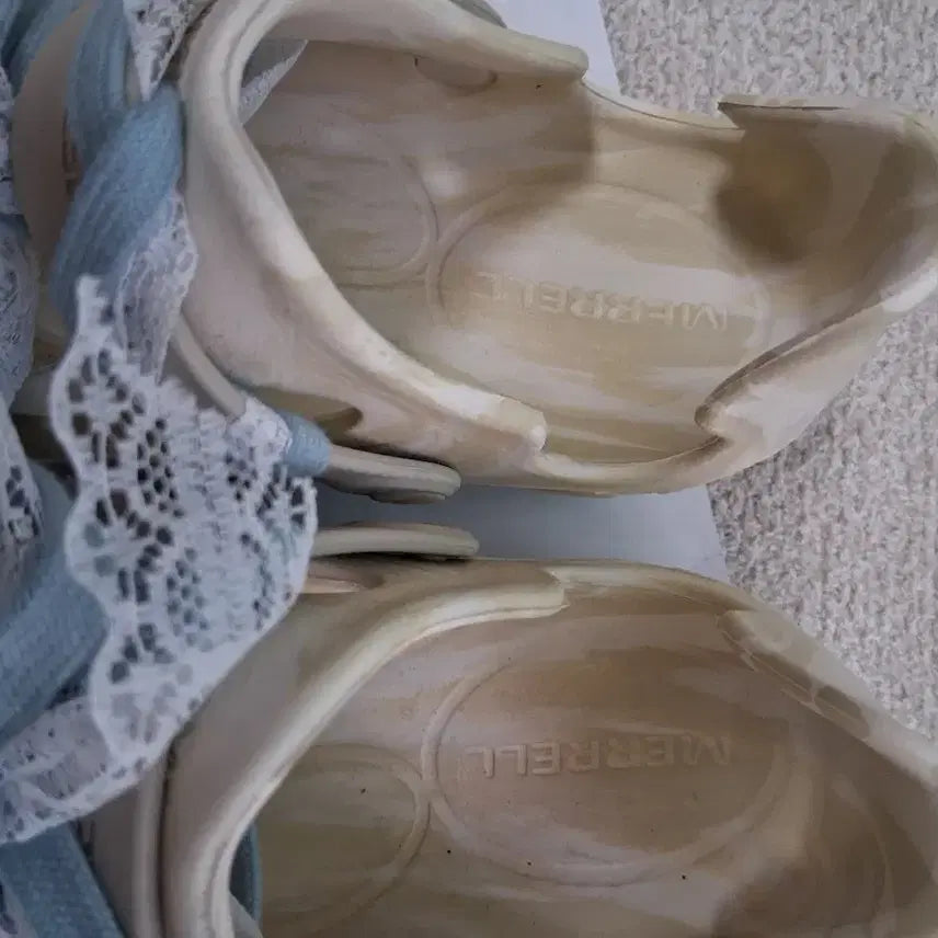 [BUNJANG] Merrell Hydro Moc Sandals Ivory Lace Embellishment / 머렐 하이드로 모크 샌들 아이보리 레이스 장식