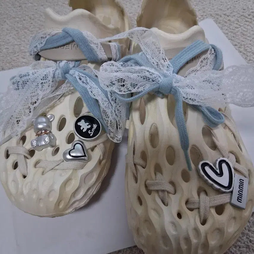 [BUNJANG] Merrell Hydro Moc Sandals Ivory Lace Embellishment / 머렐 하이드로 모크 샌들 아이보리 레이스 장식
