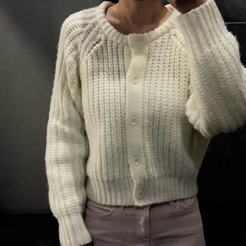 [BUNJANG] Nearwear Ivory Knit Cardigan / 아이보리 니트 가디건 니어웨어 퍼빗 아뜨랑스
