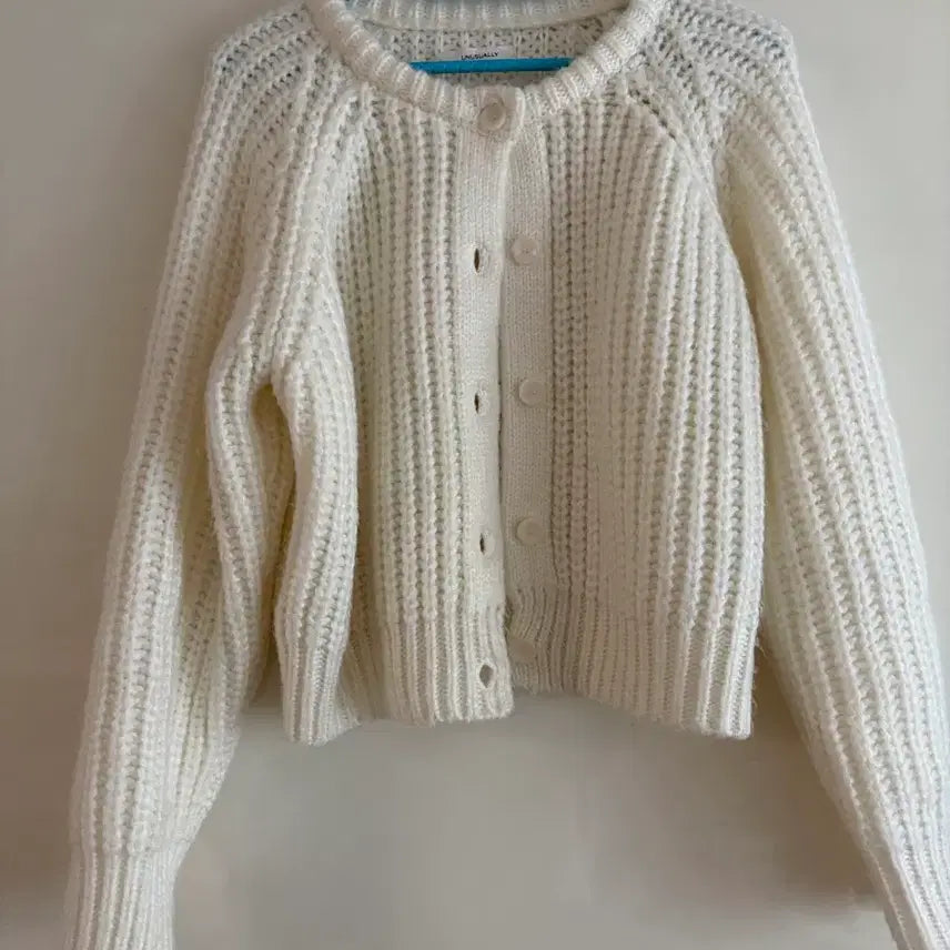 [BUNJANG] Nearwear Ivory Knit Cardigan / 아이보리 니트 가디건 니어웨어 퍼빗 아뜨랑스