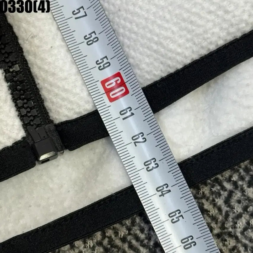 [BUNJANG] Descente Hooded Zip-Up Jacket (95) / 데상트 후드 집업 자켓 95 | 0330 [4]