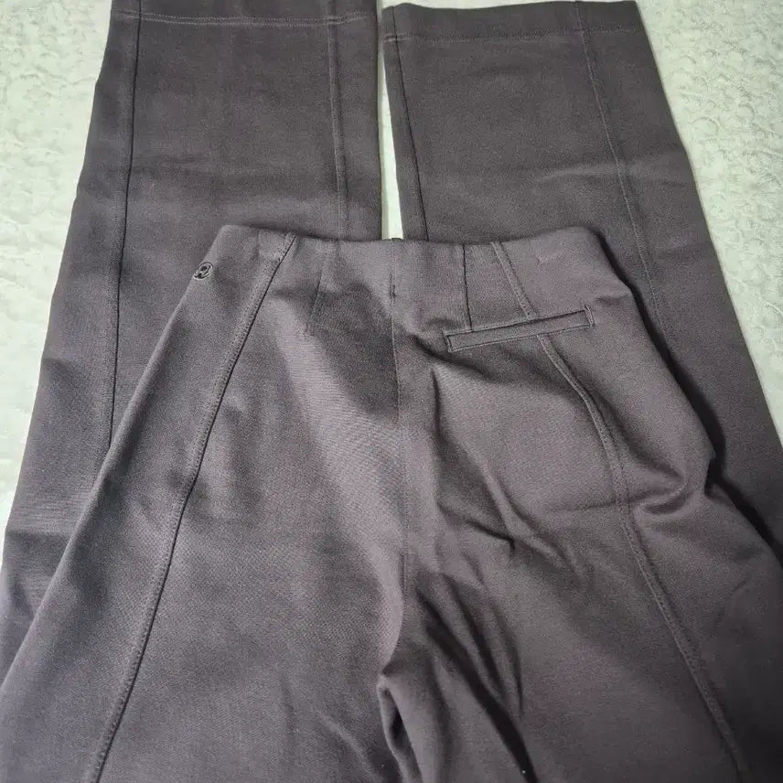 [BUNJANG] Lululemon Stretch Knit Straight Leg Pull-On Pants XS / 룰루레몬 스트레치 니트 스트레이트-레그 풀-온 팬츠 XS