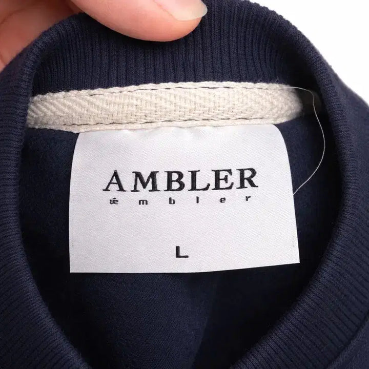 [BUNJANG] AMBLER Boucle Bear Oversized Fleece Sweatshirt / Boucle bear 오버핏 기모 맨투맨 티셔츠 AMM910