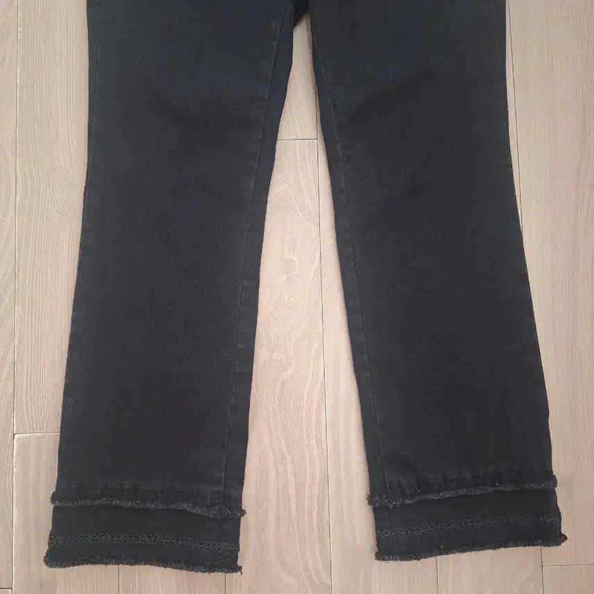 [BUNJANG] Hanseom Mine Fringe Detail Denim Pants (Size 44) / 한섬 마인-프린지디테일데닝팬츠(44)