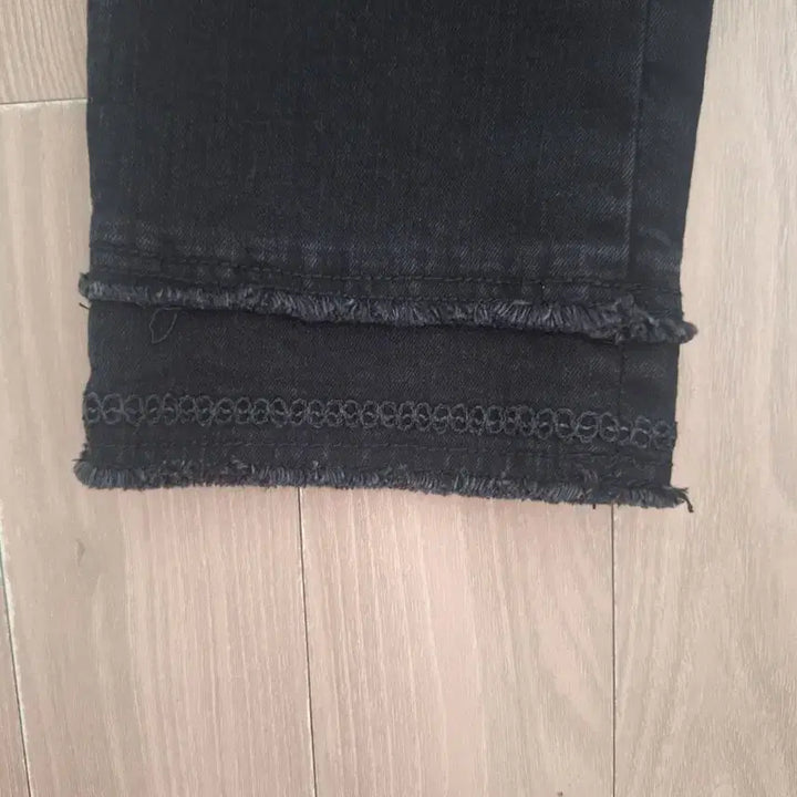 [BUNJANG] Hanseom Mine Fringe Detail Denim Pants (Size 44) / 한섬 마인-프린지디테일데닝팬츠(44)
