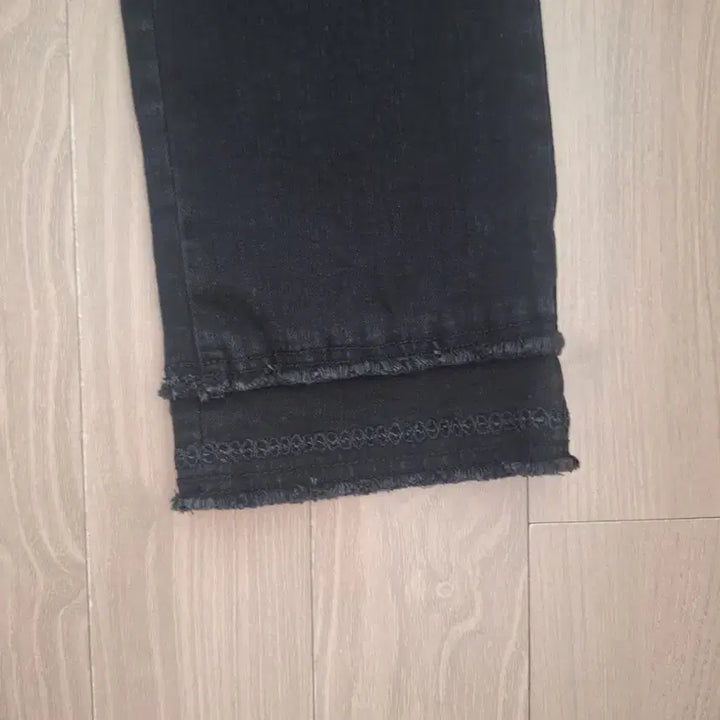 [BUNJANG] Hanseom Mine Fringe Detail Denim Pants (Size 44) / 한섬 마인-프린지디테일데닝팬츠(44)