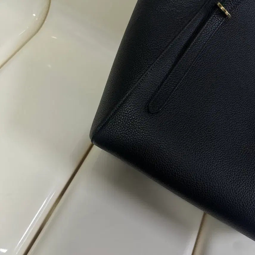[SOLD OUT] [SA 정품] 프라다 로고 숄더백