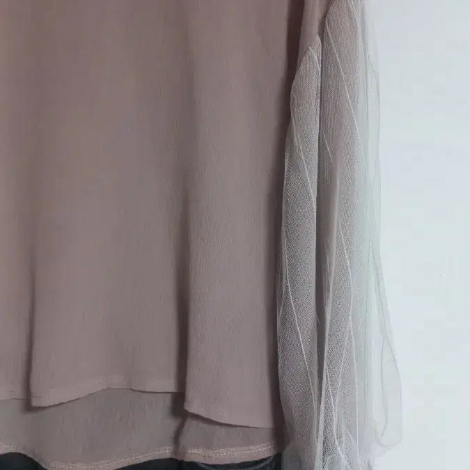 [BUNJANG] Indie Pink Sheer Blouse (Size 66) / 인디핑크 시스루 블라우스 66