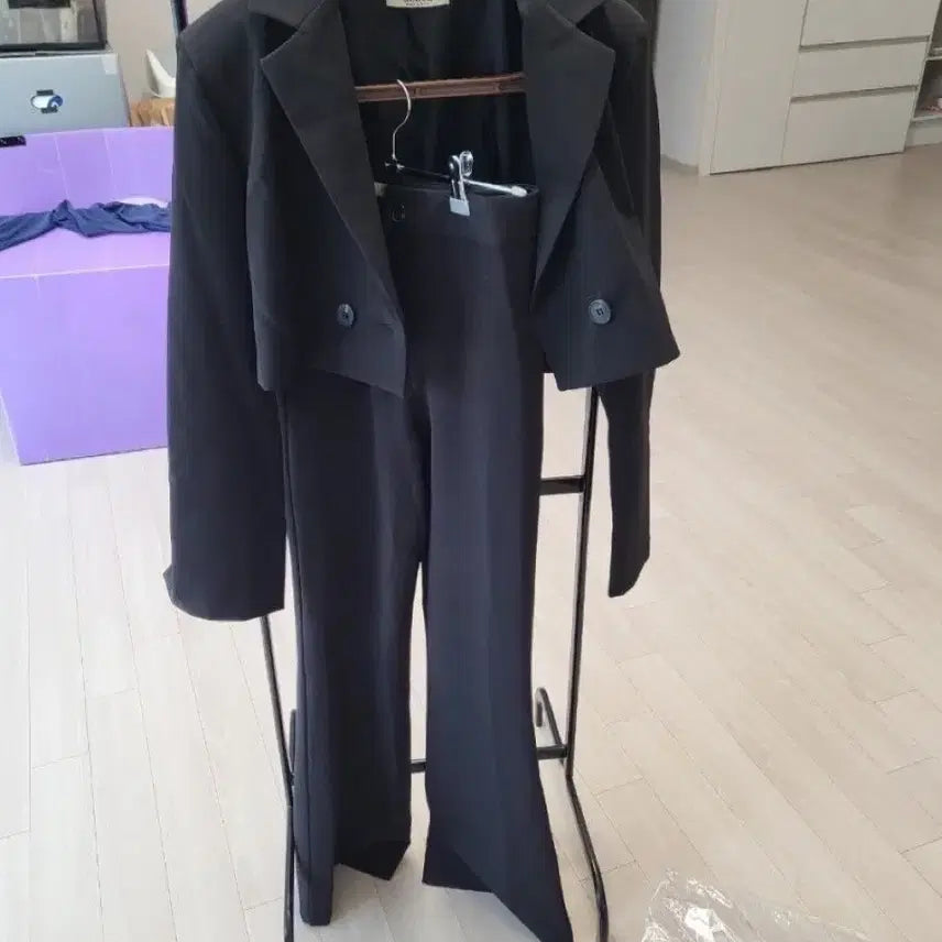 [BUNJANG] Cropped Jacket &amp; High-Waist Slacks Two-Piece Set / 크롭 자켓 하이웨스트 슬랙스 수트 셋업 투피스세트