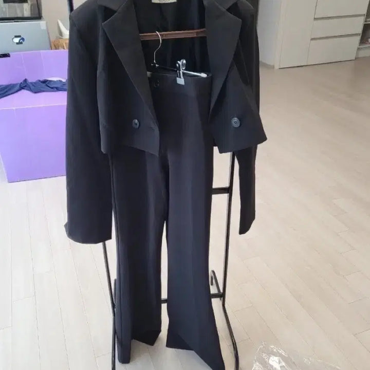 [BUNJANG] Cropped Jacket &amp; High-Waist Slacks Two-Piece Set / 크롭 자켓 하이웨스트 슬랙스 수트 셋업 투피스세트